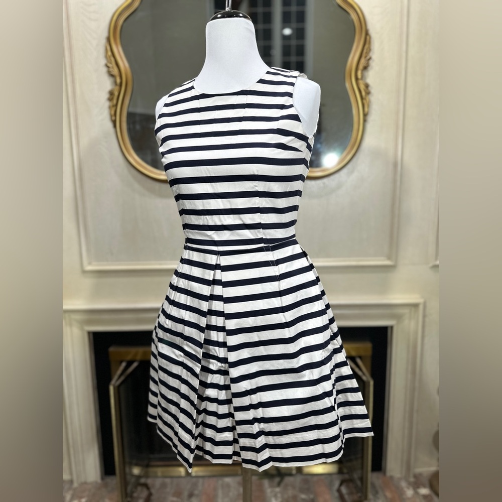 Gap Fit N Flare Dress 0 Navy‎ White Stripe Coastal Chic Preppy